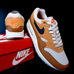 Nike Air Max 1 British Tan - 41, Kleding | Heren, Schoenen, Bruin, Nike, Nieuw, Ophalen of Verzenden
