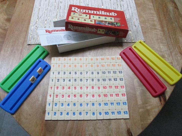 Spel Rummikub het originele Goliath klein rode doos art. 290, Hobby en Vrije tijd, Gezelschapsspellen | Bordspellen, Zo goed als nieuw