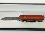 VICTORINOX Damast 2018 DELUXE TINKER Wood Swiss  LIMITED, Caravans en Kamperen, Kampeergereedschap, Ophalen of Verzenden, Nieuw