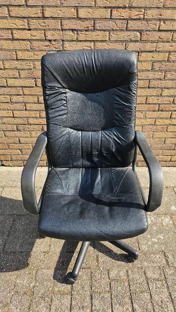 burostoel beschikbaar voor biedingen