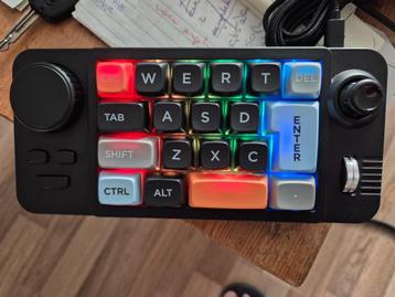 Verlicht  19-toetsen USB-C bedraad gaming toetsenbord     beschikbaar voor biedingen