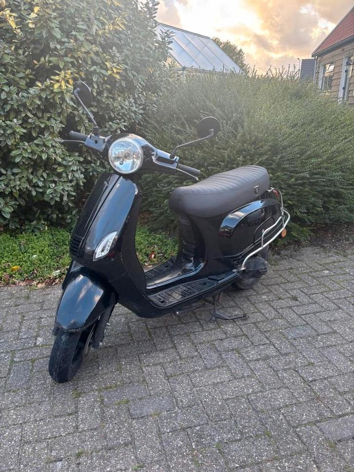 Senzo Rivalux, Fietsen en Brommers, Snorfietsen en Snorscooters, Gebruikt, Overige merken, Benzine, Ophalen