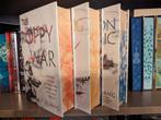 The Poppy War - Gesigneerde Illumicrate set - R.F.Kuang, Boeken, Ophalen of Verzenden, Zo goed als nieuw