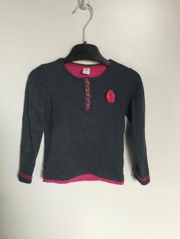 Longsleeve  beschikbaar voor biedingen