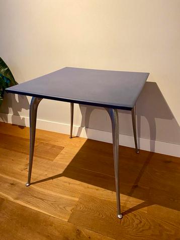 Philippe Starck Louise Tafel - Vitra, jaren 90 beschikbaar voor biedingen