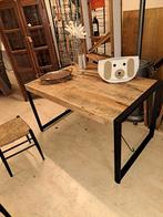 Kleine  mango  eetkamer tafel  6 maand oud., Huis en Inrichting, Ophalen, 100 tot 150 cm, Zo goed als nieuw, 25 tot 50 cm