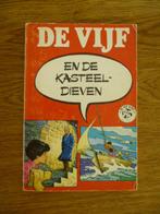 De Vijf en de kasteeldieven - Enid Blyton, Boeken, Kinderboeken | Jeugd | 10 tot 12 jaar, Ophalen of Verzenden, Gelezen