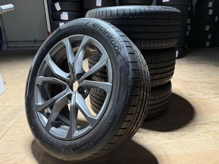 17 inch originele BMW 3-serie Velgen + zomerbanden, Auto-onderdelen, Banden en Velgen, Banden en Velgen, Zomerbanden, 17 inch