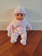 Babypop met geluid en flesje, Kinderen en Baby's, Speelgoed | Poppen, Ophalen of Verzenden, Gebruikt, Babypop