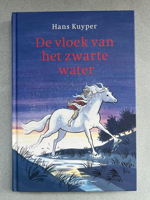 Hans Kuyper - De vloek van het zwarte water, Boeken, Kinderboeken | Jeugd | onder 10 jaar, Zo goed als nieuw, Ophalen of Verzenden