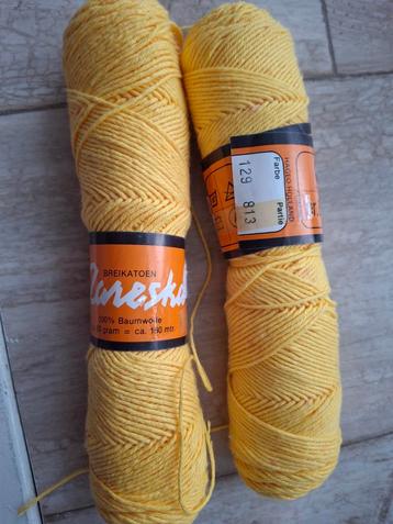 2 Bollen Lareka Breikatoen - Geel beschikbaar voor biedingen