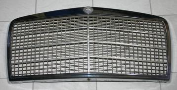 Grill/ Grille Mercedes W116 1972-1980 A126880088307 beschikbaar voor biedingen