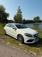 Mercedes-Benz A-Klasse A180 d (AMG pakket), Auto's, Mercedes-Benz, Voorwielaandrijving, 1295 kg, Leder en Stof, Wit