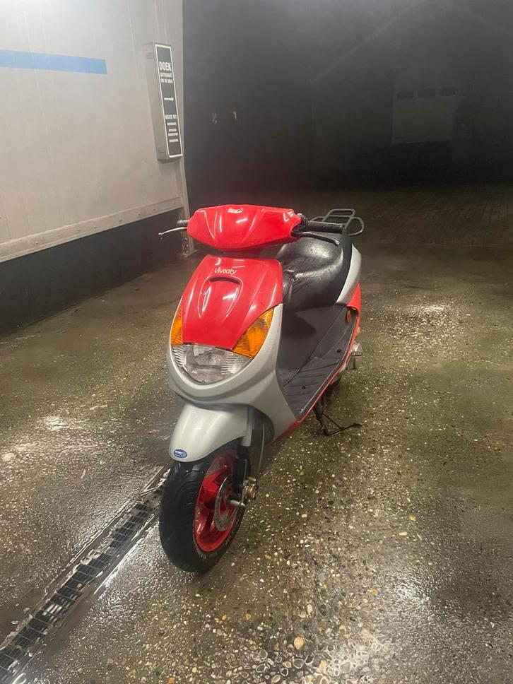 Viva city 70cc, Fietsen en Brommers, Scooters | Peugeot, Zo goed als nieuw, Vivacity, Tweetakt, Ophalen