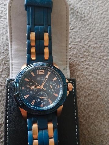 Guess collection. beschikbaar voor biedingen