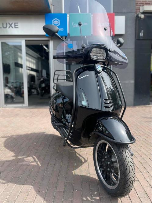 Nieuwstaat! Vespa sprint FULL OPTION 2021 e5 1154 km, Fietsen en Brommers, Brommers | Tuning en Styling, Zo goed als nieuw, Ophalen of Verzenden