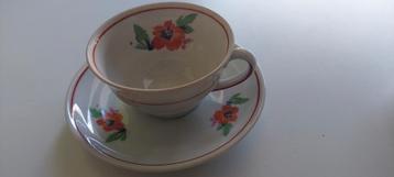 3 Mosa Maastricht kopjes met bloemmotief beschikbaar voor biedingen