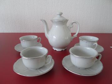 Verzameling en/of speelgoed,origineel kinderserviesje van DE beschikbaar voor biedingen