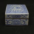 porseleinen juwelendoosje, Antiek en Kunst, Ophalen of Verzenden