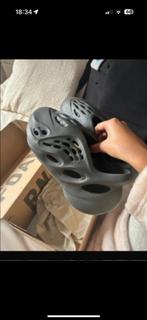 Yeezy foam orgineel 38, Ophalen of Verzenden, Nieuw, Zwart, Sneakers of Gympen