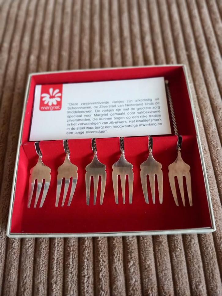 6 Zwaar verzilverde gebaksvorkjes Margriet vorkjes, Antiek en Kunst, Antiek | Goud en Zilver, Zilver, Ophalen of Verzenden