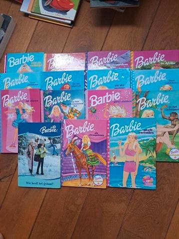 Boekenclub BARBIE boeken beschikbaar voor biedingen