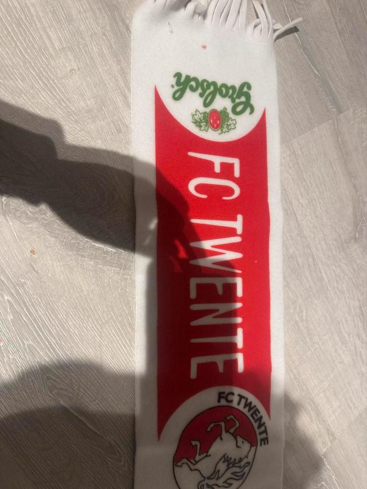 FC Twente Sjaal - Nieuwstaat!, Sport en Fitness, Voetbal, Zo goed als nieuw, Clubaccessoires, Ophalen of Verzenden