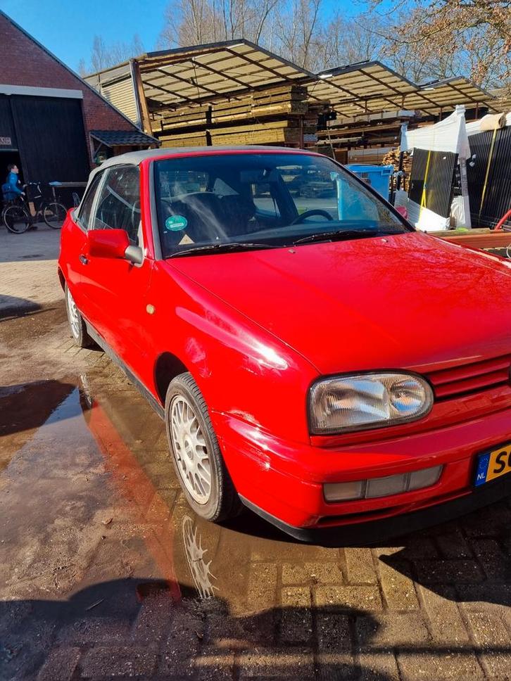 Volkswagen Golf 1.8 Cabrio nieuwe APK!!, Auto's, Volkswagen, Particulier, Golf, Airbags, Android Auto, Bluetooth, Open dak, Radio