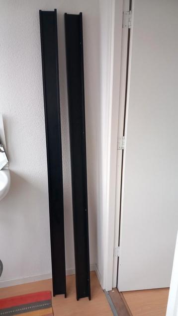 Ikea wandplankjes beschikbaar voor biedingen