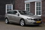 Volvo V60 2.4 D6 AWD Plug-In Hybrid Summum - 1e Eigenaar! Wi, Auto's, Volvo, Automaat, USB, Zilver of Grijs, 11 kWh