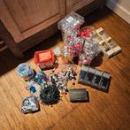 Grote hoeveelheid glazen kerstballen en kerstverlichting, Ophalen