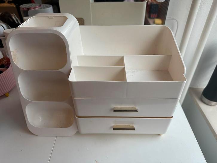 Make up orginazer, Doe-het-zelf en Verbouw, Kratten en Dozen, Zo goed als nieuw, Doos, Minder dan 50 cm, Minder dan 35 cm, Minder dan 40 cm