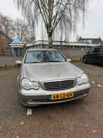 Mercedes-Benz C-Klasse 2.2 CDI C200 Sedan AUT 2003 Grijs, Auto's, Mercedes-Benz, 4 cilinders, 122 pk, Origineel Nederlands, Diesel