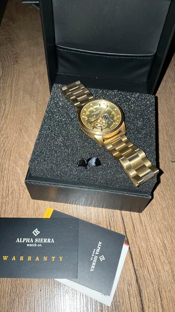 Alpha sierra G105, Sieraden, Tassen en Uiterlijk, Horloges | Heren, Gebruikt, Overige merken, Staal, Ophalen of Verzenden