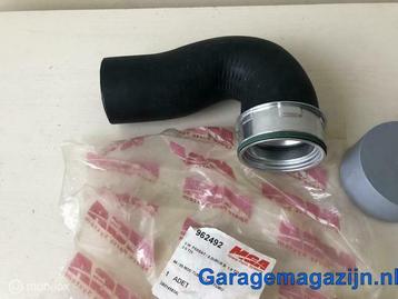 Laadluchtslang 3B0145834L Intercooler onder links beschikbaar voor biedingen