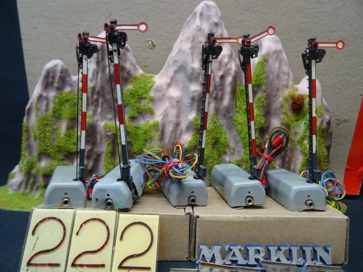 222=Marklin 7039 electrische arm seinen.3010, Hobby en Vrije tijd, Modeltreinen | H0, Gebruikt, Overige typen, Gelijkstroom of Wisselstroom