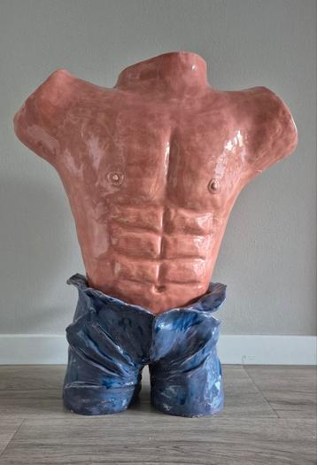 Handgemaakt torso beeld van keramiek beschikbaar voor biedingen