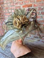 Prachtige grote tule hoed  met bloem / carnaval ?, Ophalen of Verzenden, Nieuw, One size fits all