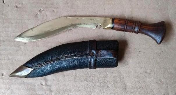 Antieke Biltong Kukri ceremony mes + leren schacht, Antiek en Kunst, Antiek | Gereedschap en Instrumenten, Ophalen of Verzenden