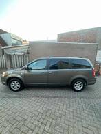 Chrysler Grand Voyager 2.8 CRD AUT 2010 Grijs, Zwart, 4 cilinders, Grand Voyager, 7 stoelen