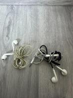2 sets oortjes met 'oude' ronde uitgang. , Ophalen of Verzenden, Gebruikt, In gehoorgang (in-ear)