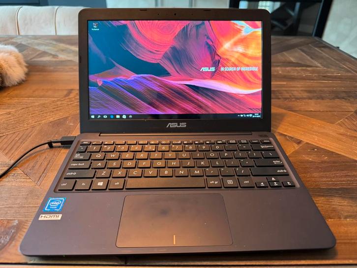Asus Notebook E200HA Windows 10, Computers en Software, Windows Laptops, 2 tot 3 Ghz, Ophalen of Verzenden