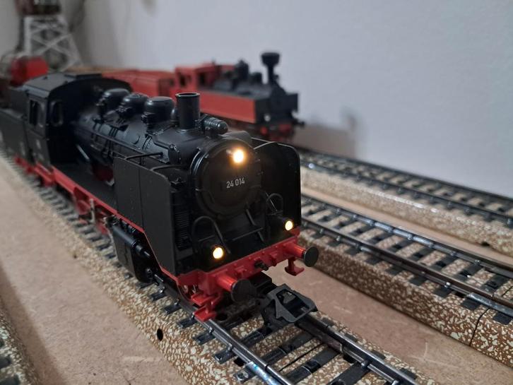 Marklin HO 29240 BR 24 stoomlocomotief met tender Digitaal, Hobby en Vrije tijd, Modeltreinen | H0, Zo goed als nieuw, Locomotief
