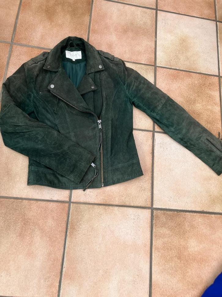 Groen suéde jasje van ViLA, gebruikt maar leuk1, Kleding | Dames, Jassen | Winter, Gedragen, Maat 38/40 (M), Groen, Ophalen of Verzenden