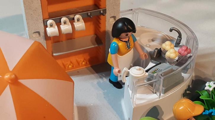 5644 ijssalon met cabrio, Kinderen en Baby's, Speelgoed | Playmobil, Zo goed als nieuw, Complete set, Ophalen of Verzenden