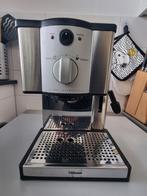 Tristar Espressomachine met melkopschuimer, Gebruikt, Espresso apparaat, Gemalen koffie, 2 tot 4 kopjes