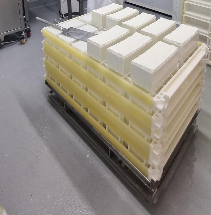 Productiecapaciteit zuivelverwerking en bak en kook kaas., Zakelijke goederen, Horeca | Food, Ophalen of Verzenden