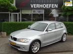 BMW 1-serie 116i - CARPLAY - CRUISE CONTR - GOOGLE MAPS - AI, Auto's, BMW, 1596 cc, Gebruikt, Zwart, 4 cilinders