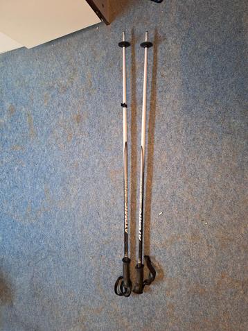 Atomic Skistokken 130 cm beschikbaar voor biedingen
