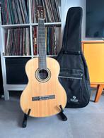 Lapaz Gitaar met Tas - Klassiek Model, Muziek en Instrumenten, Snaarinstrumenten | Gitaren | Akoestisch, Ophalen, Gebruikt, Klassieke of Spaanse gitaar